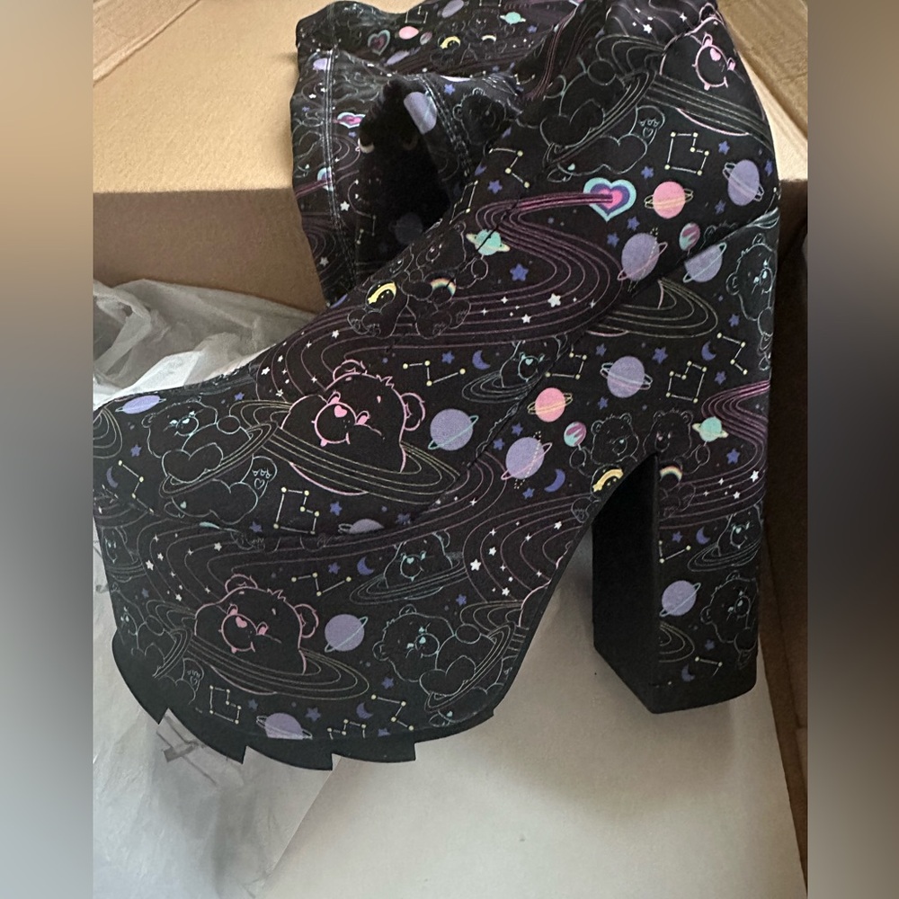 Dollskill YRU CARE BEARS platform boots